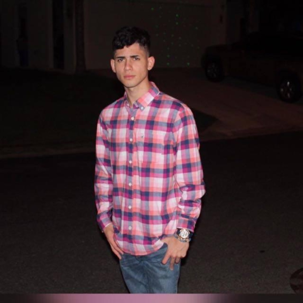 Meet your Posher, Emilio